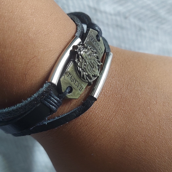 Sold final fantasy vii bracelet in black - Picture 5 of 8